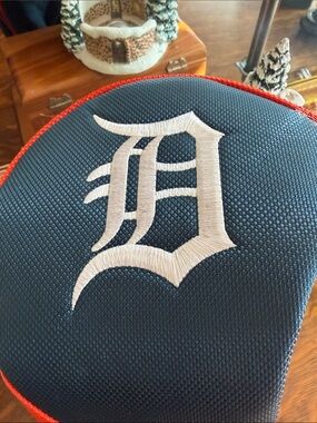 Detroit golf club cover